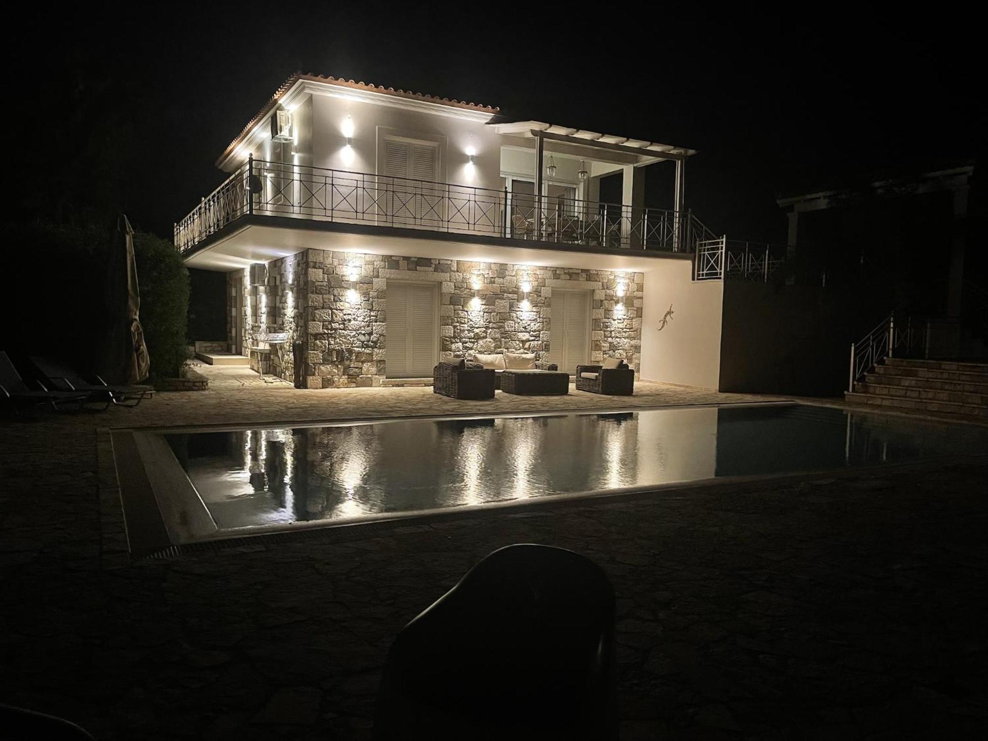 Luxurious Villa In Peloponnese With Swimming Pool Kamária Esterno foto